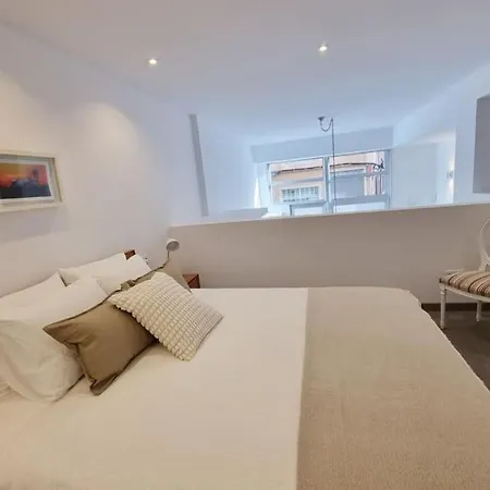 Loft Filipinas Vibes Coruna Apartman *